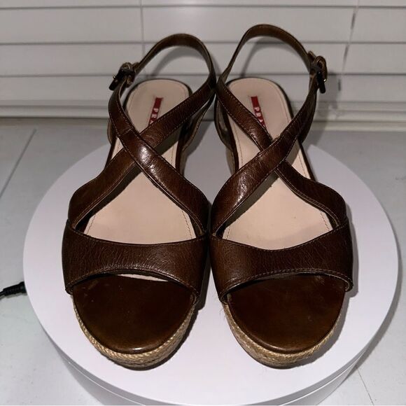 Prada Brown Leather Platform Wedges Size 8 (38) Great Condition 2 3/4” Heel. - Picture 9 of 11